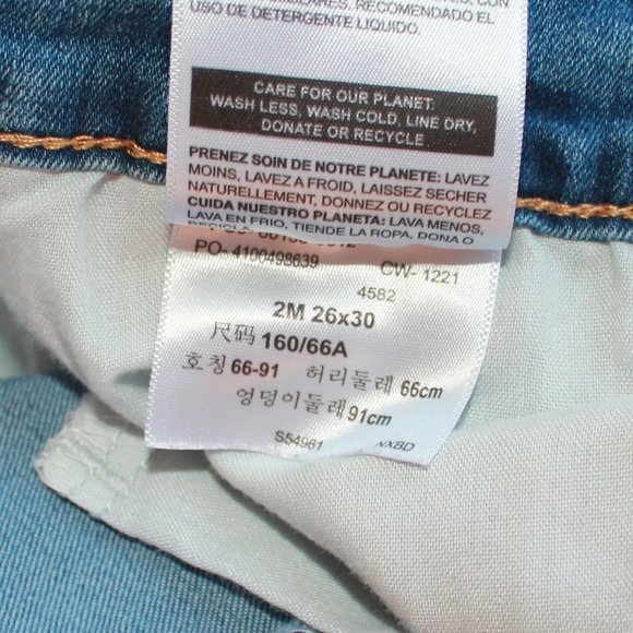Levi's Denizen | Light Wash Blue Skinny Jeans - Picture 8 of 8